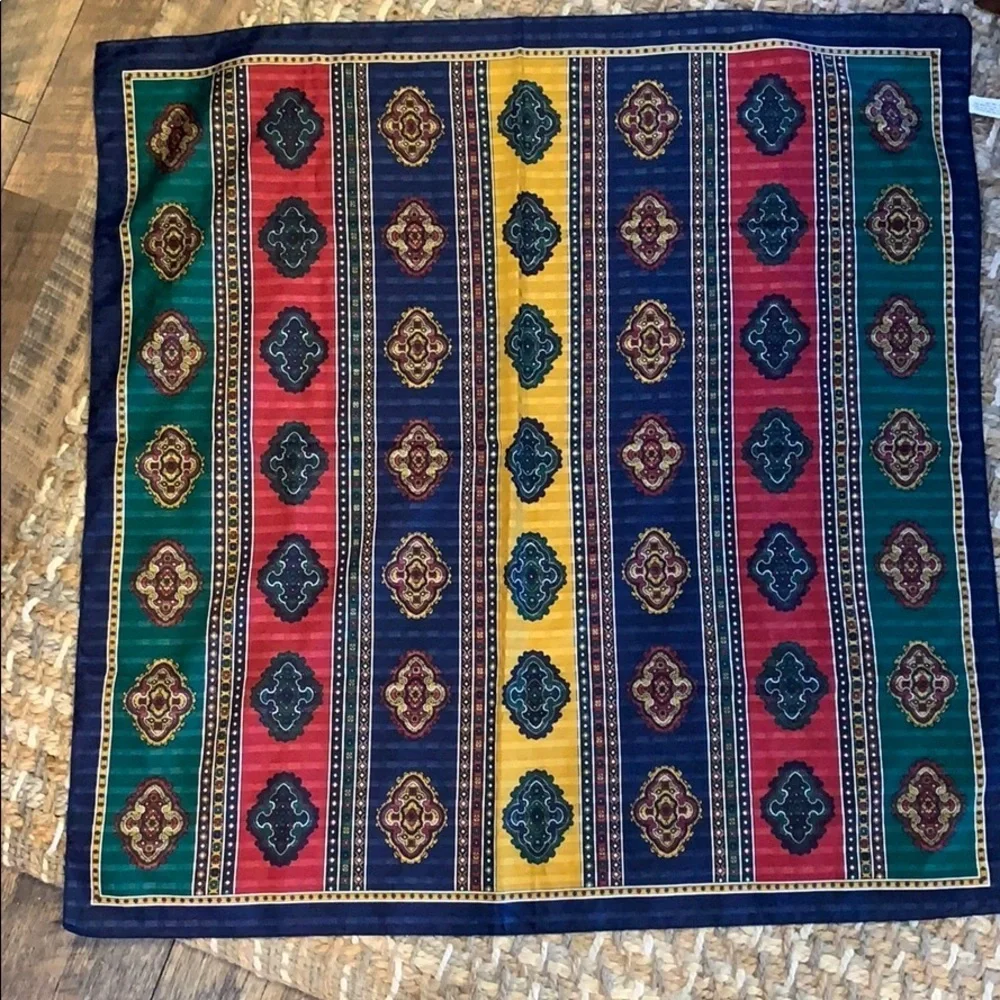 5/$25 - 31”x31” polyester scarf - gold, blue, red, green